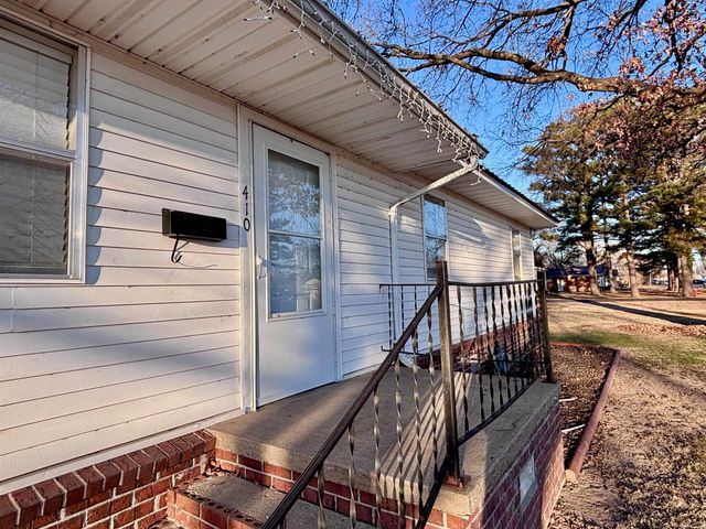 410 E Elm St, Walnut Ridge, AR 72476