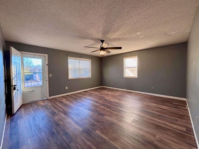 410 E Elm St, Walnut Ridge, AR 72476