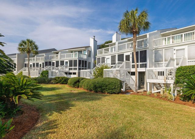 17 Beach Club Villas, Isle Of Palms, SC 29451