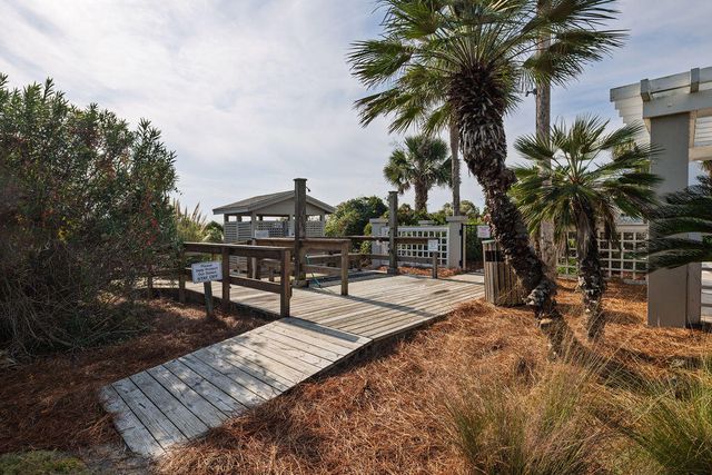 17 Beach Club Villas, Isle Of Palms, SC 29451