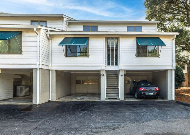 17 Beach Club Villas, Isle Of Palms, SC 29451