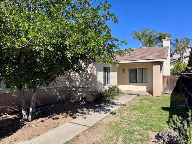 1621 Park Way, Lake Elsinore, CA 92530