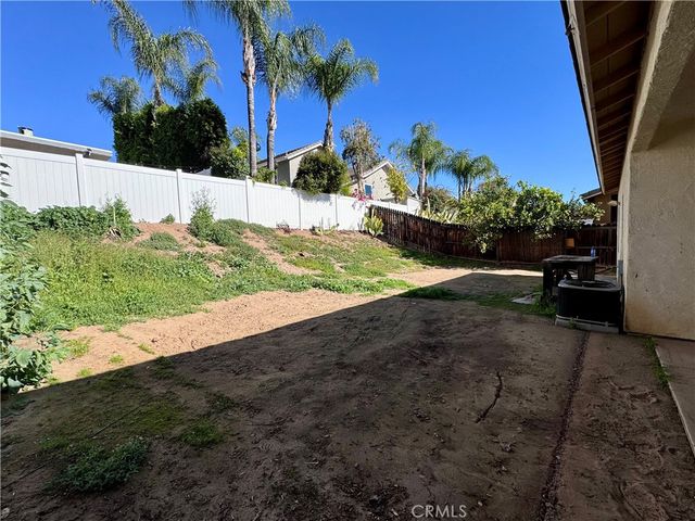 1621 Park Way, Lake Elsinore, CA 92530
