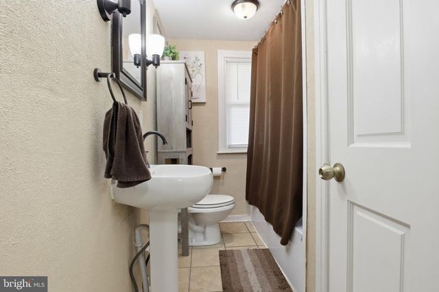 1196 LANCASTER AVE, York, PA 17403