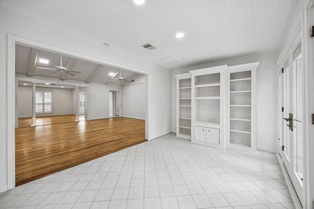 10103 Pine Forest Road, Houston, TX 77042