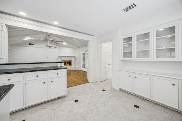 10103 Pine Forest Road, Houston, TX 77042