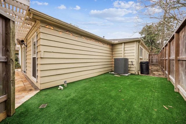 10103 Pine Forest Road, Houston, TX 77042