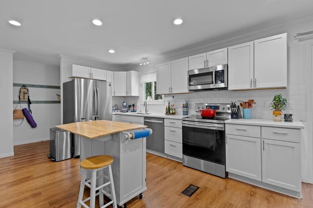 3112 Northbrook Drive, Middleton, WI 53562