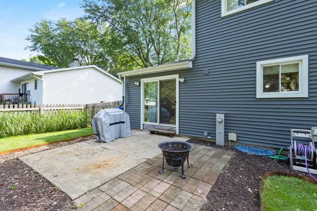3112 Northbrook Drive, Middleton, WI 53562