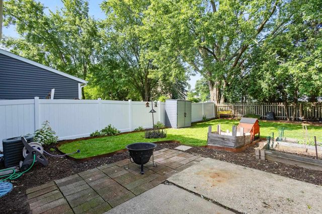 3112 Northbrook Drive, Middleton, WI 53562