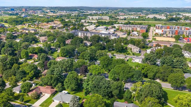 3112 Northbrook Drive, Middleton, WI 53562