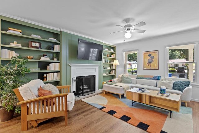 3112 Northbrook Drive, Middleton, WI 53562