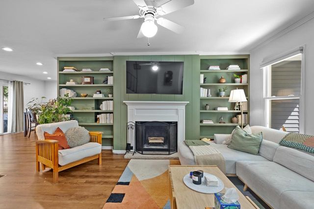 3112 Northbrook Drive, Middleton, WI 53562