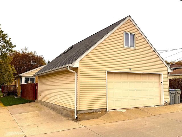 205 W Morgan AVENUE, Milwaukee, WI 53207