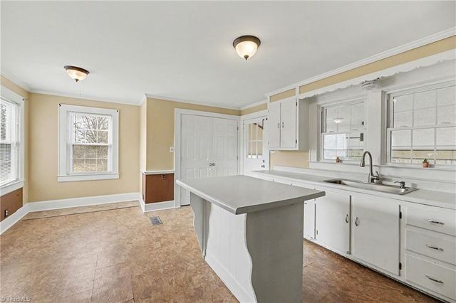 4713 Kernersville Road, Kernersville, NC 27284