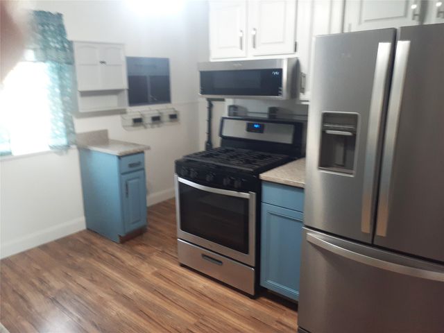 140 LAKE Avenue, Erie, PA 16511