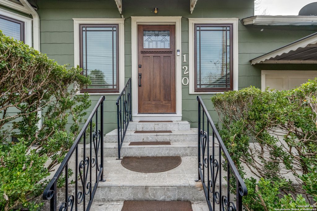 120 Alta, San Antonio, TX 78209