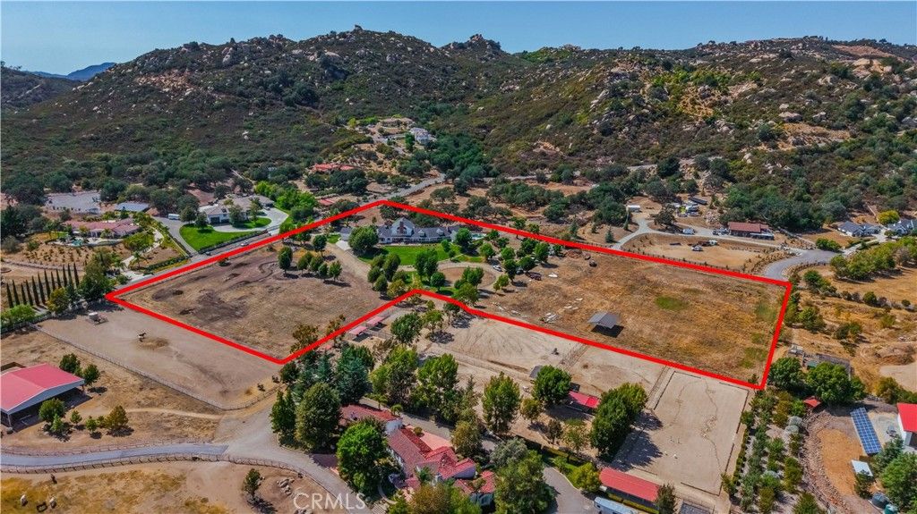 42580 Avenida Escala, Murrieta, CA 92562 — photo 2