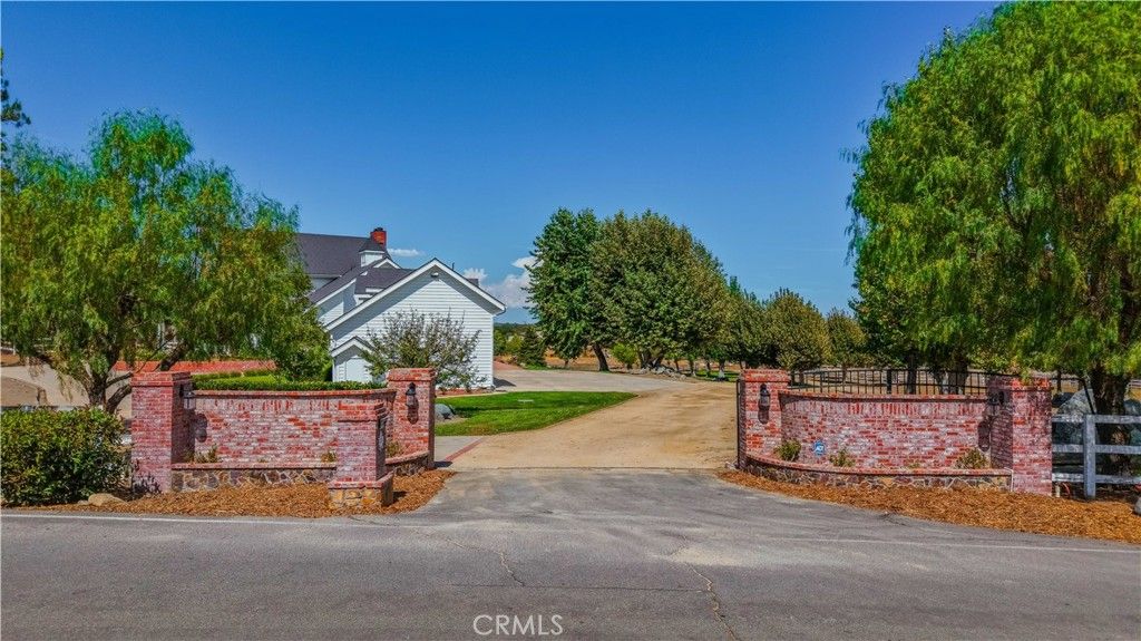 42580 Avenida Escala, Murrieta, CA 92562 — photo 4