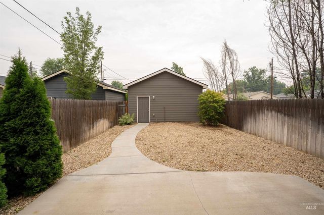 6414 W Russett, Boise, ID 83704