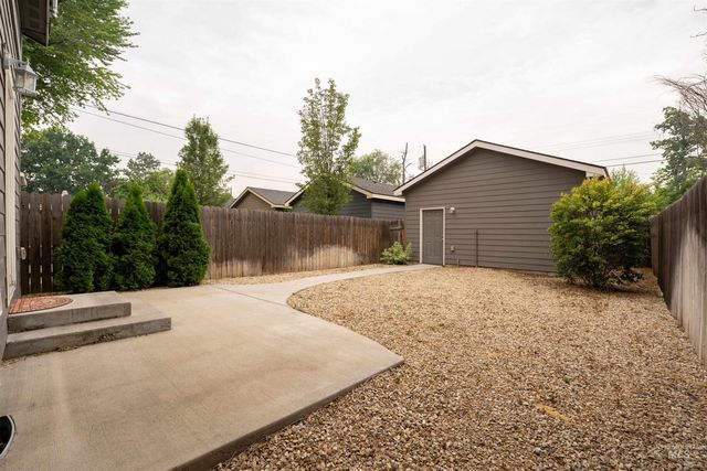 6414 W Russett, Boise, ID 83704