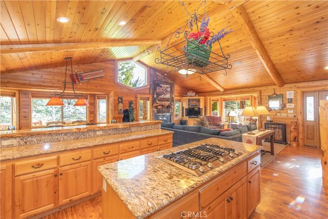 301 Starlight, Big Bear Lake, CA 92315