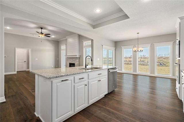 6926 NE 102nd Street, Kansas City, MO 64156