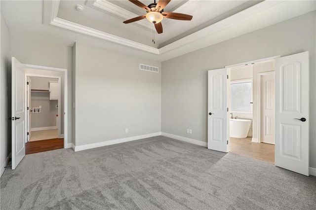 6926 NE 102nd Street, Kansas City, MO 64156