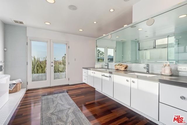 111 Eastwind Street, Marina Del Rey, CA 90292