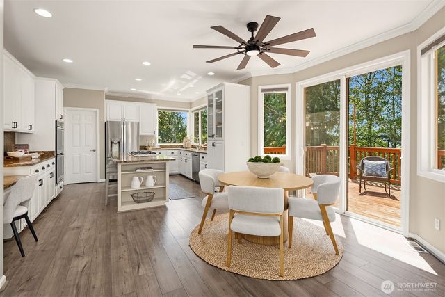 26233 SE 162nd Place, Issaquah, WA 98027