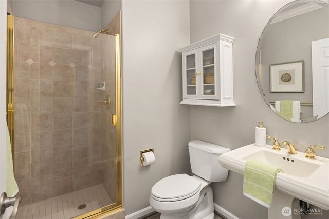 26233 SE 162nd Place, Issaquah, WA 98027