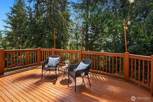 26233 SE 162nd Place, Issaquah, WA 98027