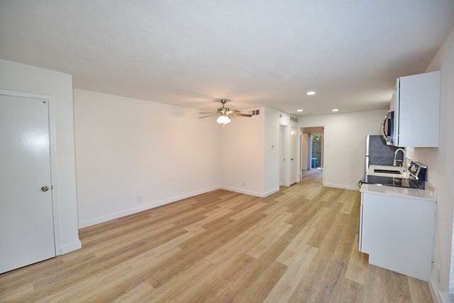 4033 Gilbert Avenue 110, Dallas, TX 75219
