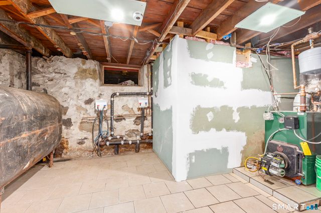 123 Birch Street, Waterbury, CT 06704