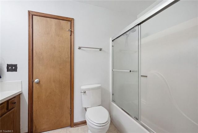 210 Tabor View Lane, Winston-salem, NC 27106