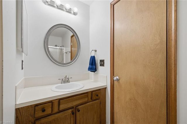 210 Tabor View Lane, Winston-salem, NC 27106