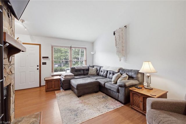 210 Tabor View Lane, Winston-salem, NC 27106
