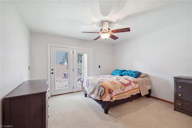 210 Tabor View Lane, Winston-salem, NC 27106