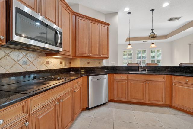 854 SW Saint Tropez Court, Port St. Lucie, Port St Lucie, FL 34986