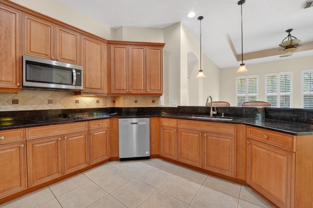 854 SW Saint Tropez Court, Port St. Lucie, Port St Lucie, FL 34986