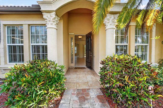 854 SW Saint Tropez Court, Port St. Lucie, Port St Lucie, FL 34986