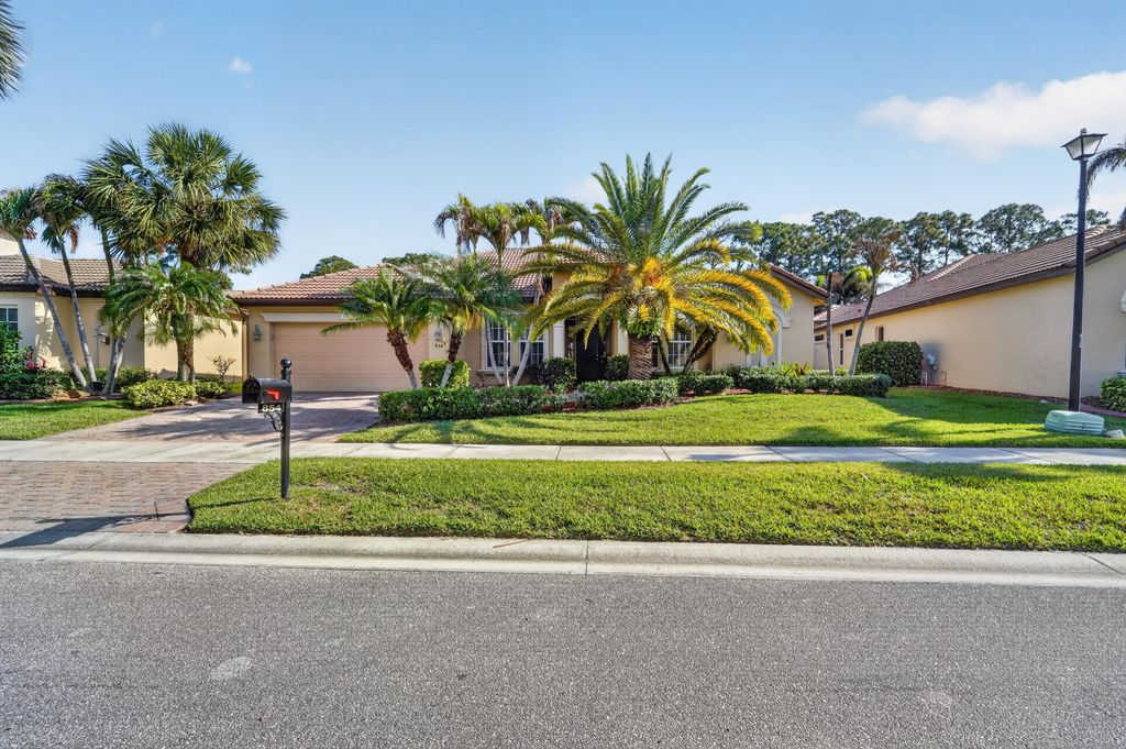 854 SW Saint Tropez Court, Port St. Lucie, Port St Lucie, FL 34986