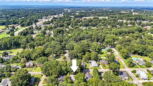 425 W 8th Street, Newton, NC 28658