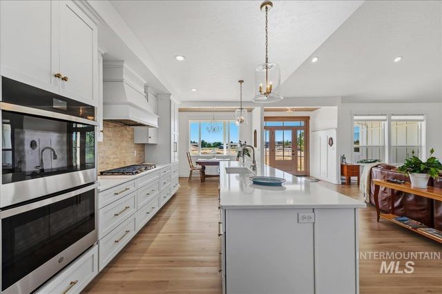 26283 Eric Ln, Middleton, ID 83644