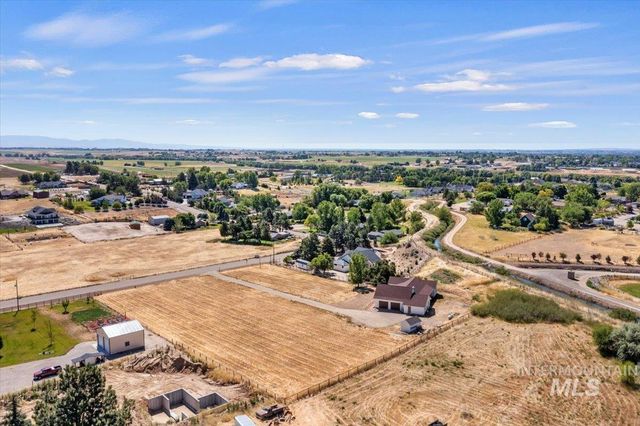 26283 Eric Ln, Middleton, ID 83644