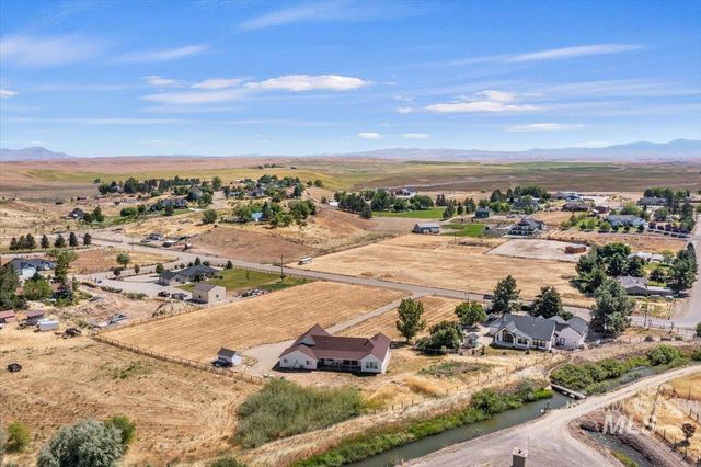 26283 Eric Ln, Middleton, ID 83644