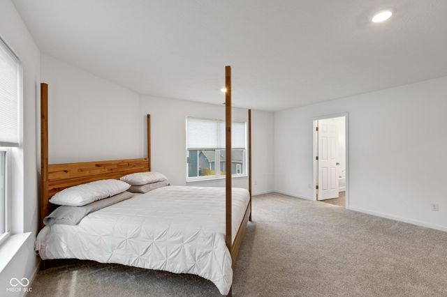 5636 Cherrywood Lane, Mccordsville, IN 46055