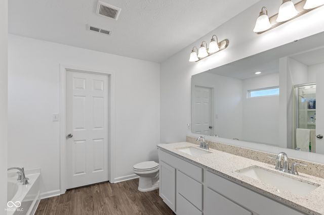 5636 Cherrywood Lane, Mccordsville, IN 46055