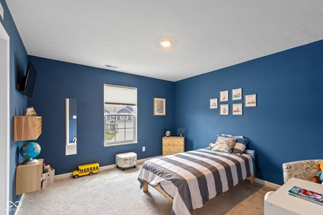 5636 Cherrywood Lane, Mccordsville, IN 46055