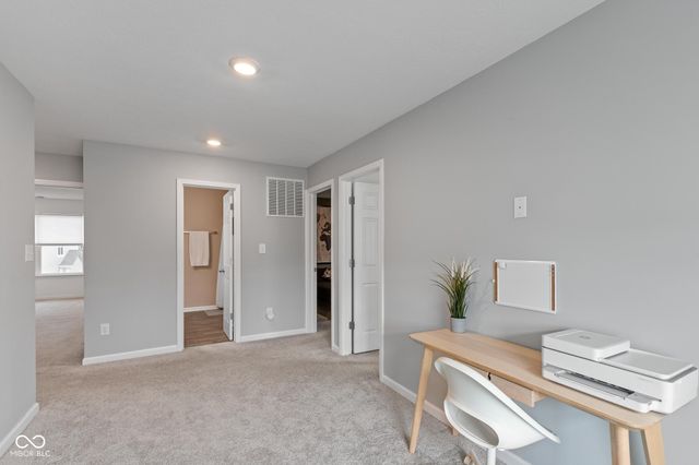 5636 Cherrywood Lane, Mccordsville, IN 46055